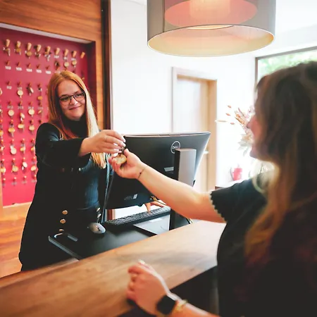 Marienhoeh - Hideaway & Отель Langweiler (Birkenfeld)